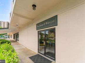 309 Yoakum Parkway 914, Alexandria VA 22304