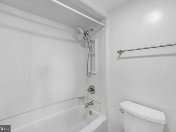 1600 N Oak Street 212, Arlington VA 22209