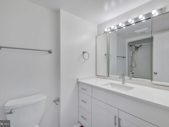 1600 N Oak Street 212, Arlington VA 22209