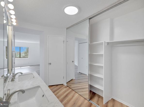 1600 N Oak Street 212, Arlington VA 22209