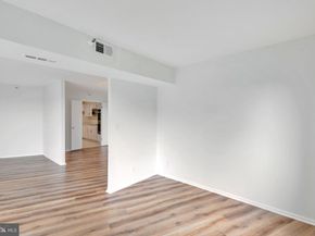 1600 N Oak Street 212, Arlington VA 22209