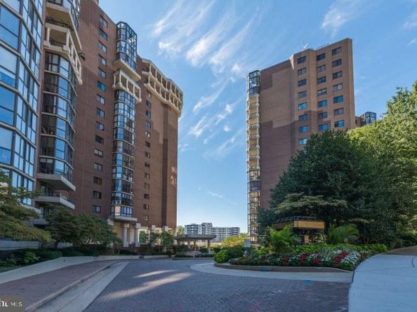 1600 N Oak Street 212, Arlington VA 22209