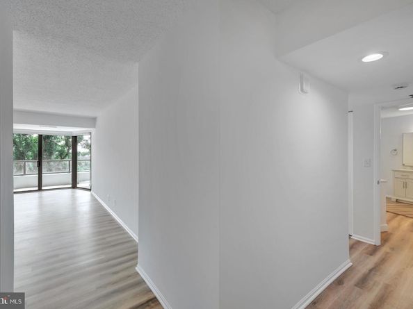 1600 N Oak Street 212, Arlington VA 22209
