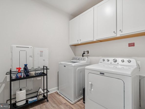 21630 Hawksbill High Circle 302, Sterling VA 20164