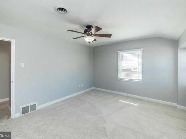 1037 Cobbs Street, Drexel Hill PA 19026