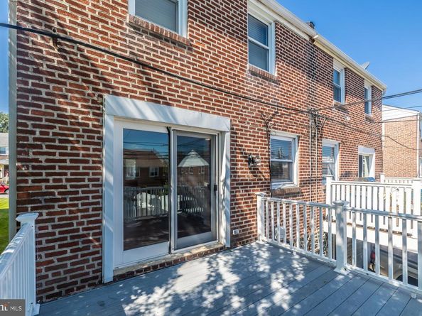 1037 Cobbs Street, Drexel Hill PA 19026