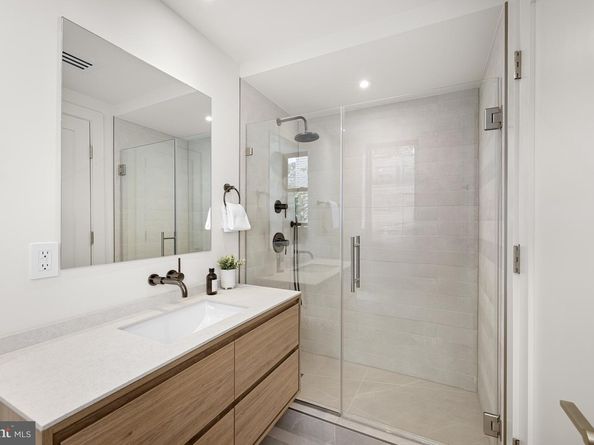 2815 Bellevue Terrace NW, Washington DC 20007