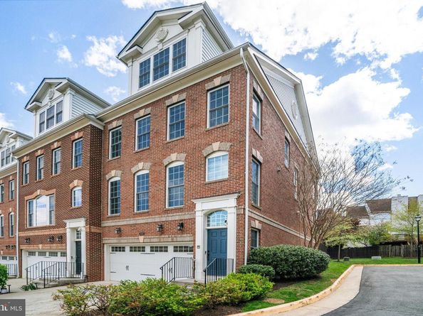 2082 Hutchison Grove Court, Falls Church VA 22043