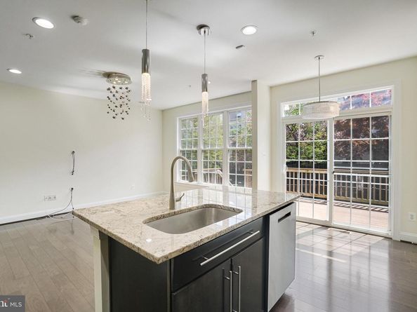 2082 Hutchison Grove Court, Falls Church VA 22043