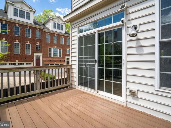 2082 Hutchison Grove Court, Falls Church VA 22043