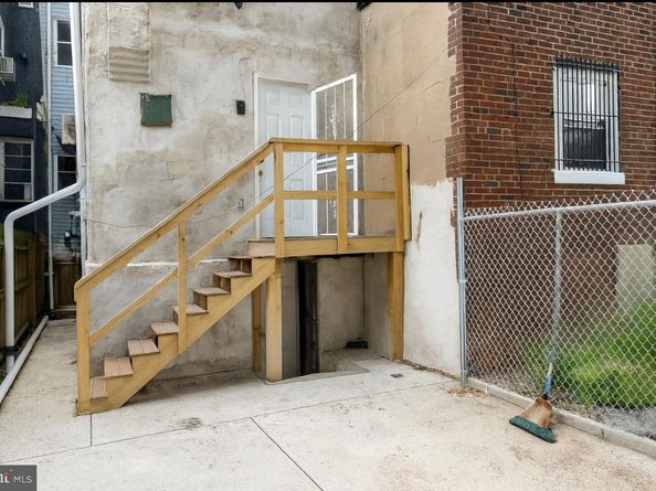 4107 N Broad Street N, Philadelphia PA 19140