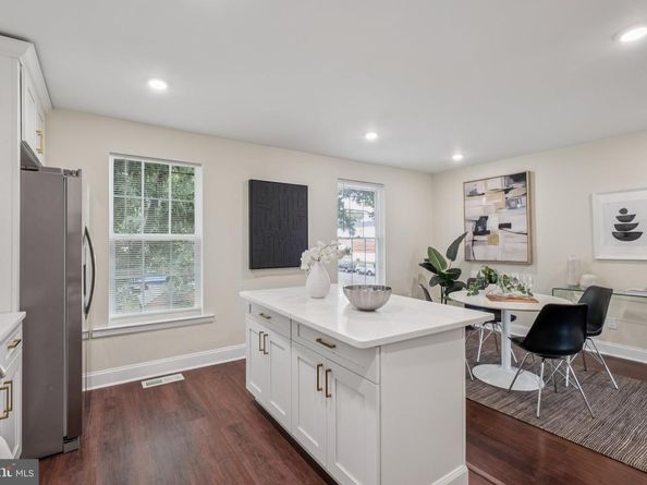 221 Hickory Hill Road, Philadelphia PA 19154