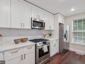 221 Hickory Hill Road, Philadelphia PA 19154