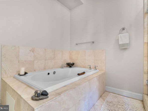 1831 1st Street NW 3, Washington DC 20001