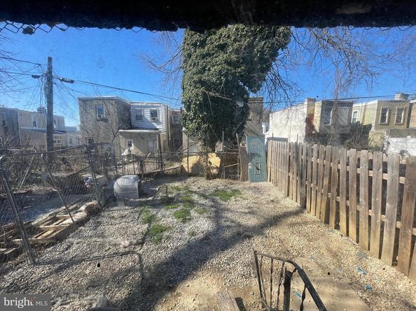 902 Maple Terrace, Darby PA 19023