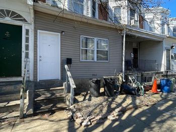 902 Maple Terrace