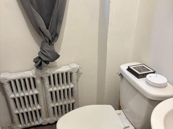 902 Maple Terrace, Darby PA 19023