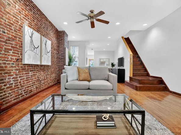 2424 Lombard Street, Philadelphia PA 19146