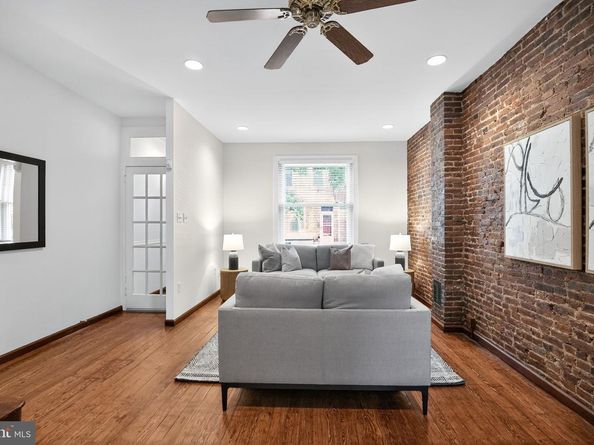 2424 Lombard Street, Philadelphia PA 19146