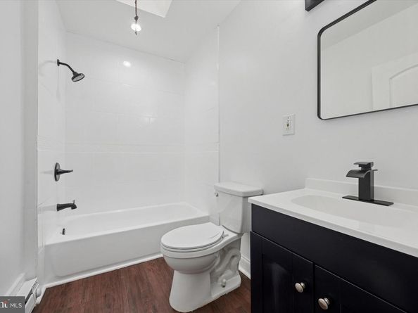 5754 Larchwood Avenue, Philadelphia PA 19143