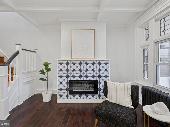 5754 Larchwood Avenue, Philadelphia PA 19143