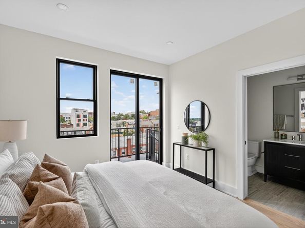 828 21st Street NE 3, Washington DC 20002