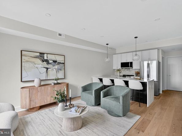 828 21st Street NE 3, Washington DC 20002