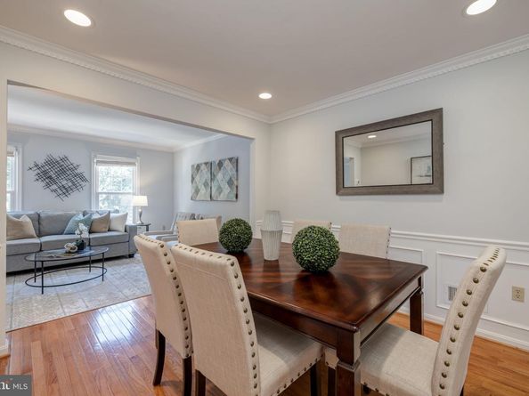 2040 Pieris Court, Vienna VA 22182