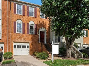 2040 Pieris Court
