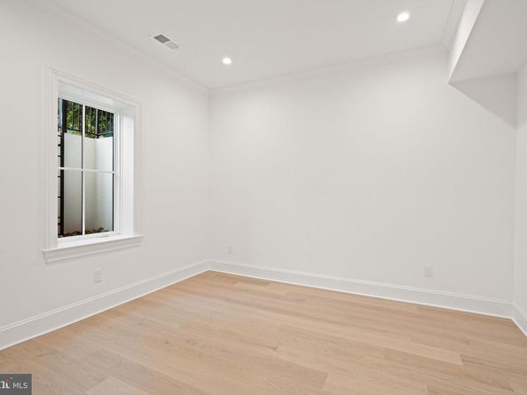 2916 Chesapeake Street NW, Washington DC 20008