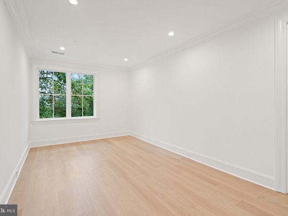 2916 Chesapeake Street NW, Washington DC 20008