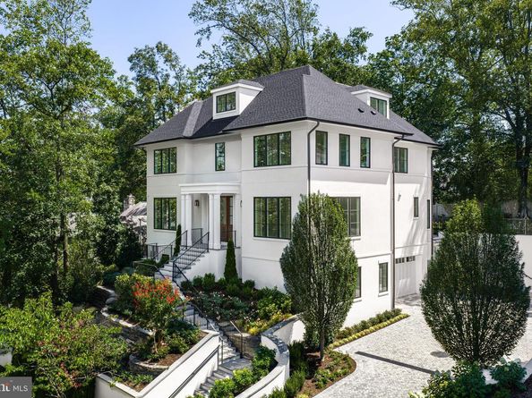 2916 Chesapeake Street NW, Washington DC 20008