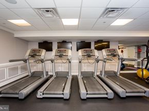 523 Carson Terrace, Huntingdon Valley PA 19006