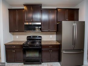 523 Carson Terrace, Huntingdon Valley PA 19006