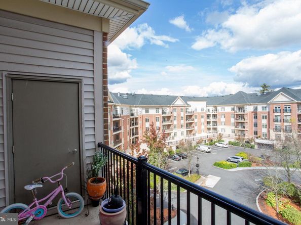 523 Carson Terrace, Huntingdon Valley PA 19006