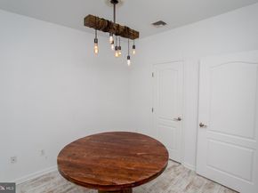 523 Carson Terrace, Huntingdon Valley PA 19006