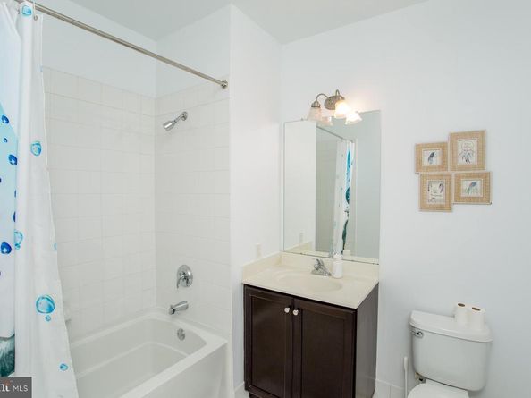 523 Carson Terrace, Huntingdon Valley PA 19006