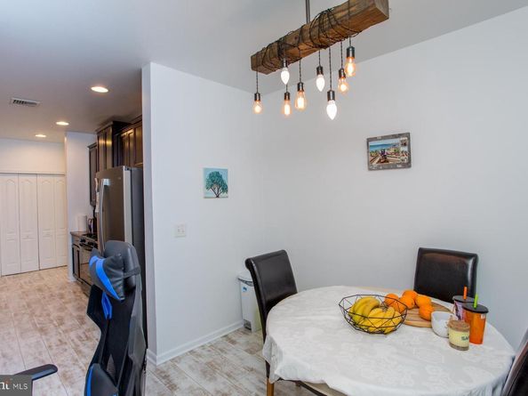 523 Carson Terrace, Huntingdon Valley PA 19006