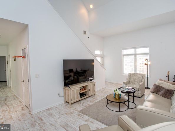 523 Carson Terrace, Huntingdon Valley PA 19006
