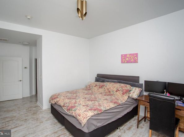 523 Carson Terrace, Huntingdon Valley PA 19006