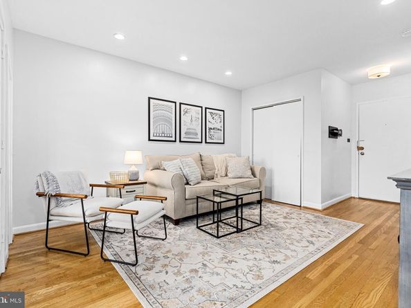 305 C Street NE 410, Washington DC 20002