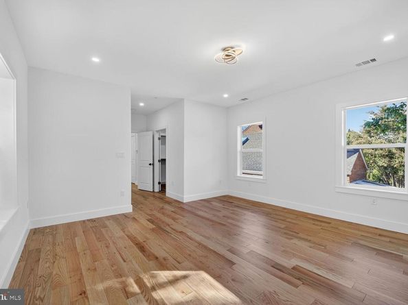 1516 Evarts Street NE, Washington DC 20018