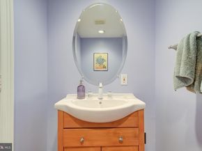 165 Poplar Street, Philadelphia PA 19123