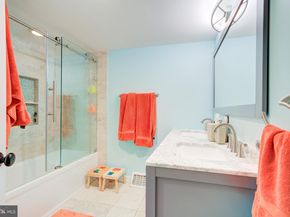 165 Poplar Street, Philadelphia PA 19123