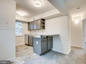 2104 N Scott Street 35, Arlington VA 22209