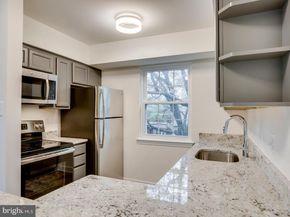 2104 N Scott Street 35, Arlington VA 22209