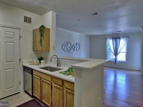 1570 Spring Gate Drive 7215, Mclean VA 22102