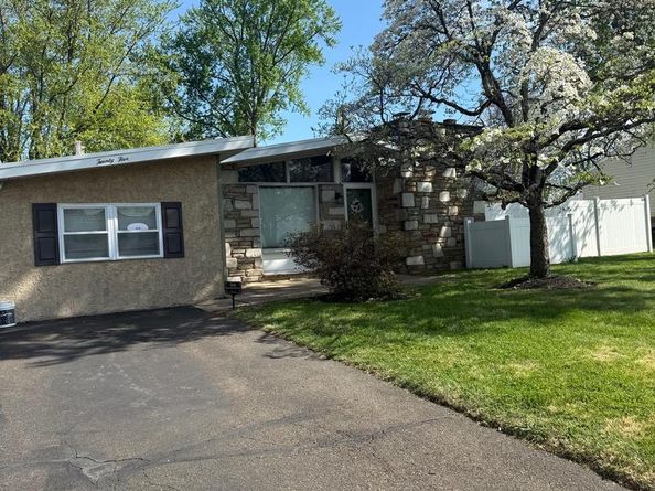 25 Maple Avenue, Hatboro PA 19040