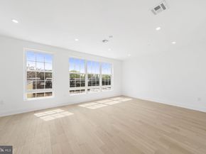 2552 E Somerset Street, Philadelphia PA 19134
