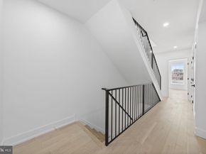 2552 E Somerset Street, Philadelphia PA 19134